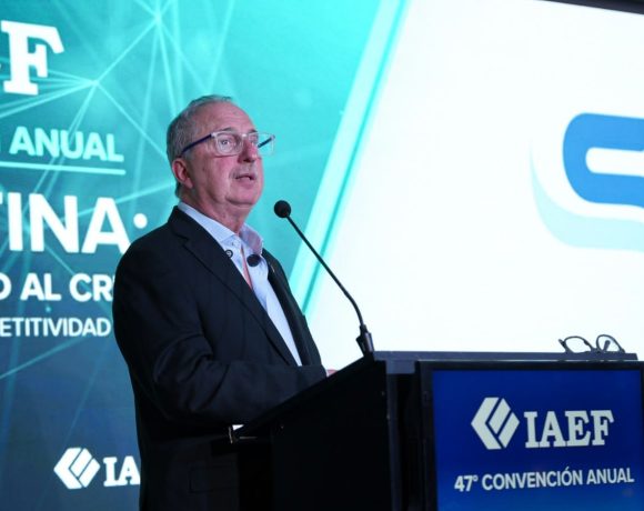 Passalacqua en la Convención del IAEF: "el ciudadano de a pie necesita respuestas a otra velocidad"