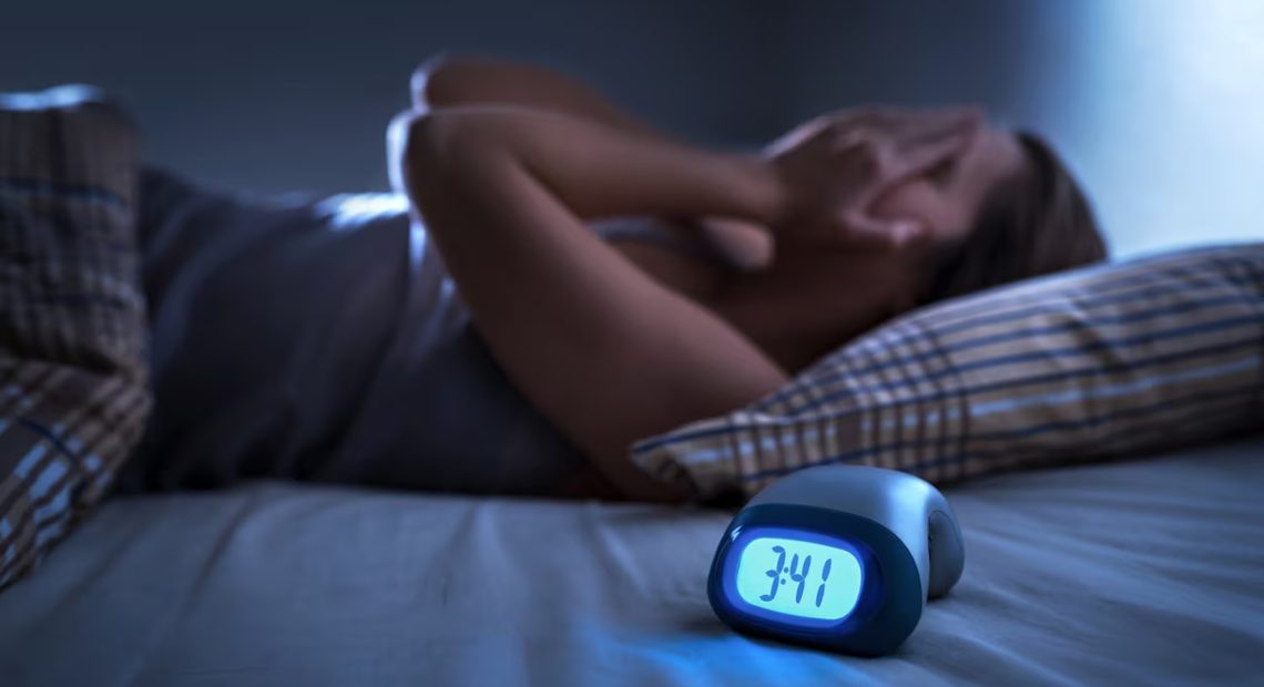 El error que cometemos cuando no podemos dormir