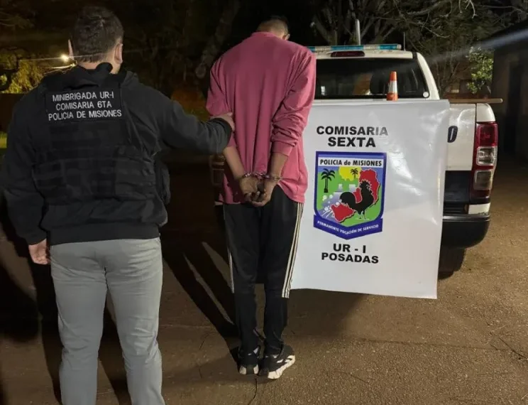 Efectuó compras con una billetera y tarjeta perdidas y lo detuvieron