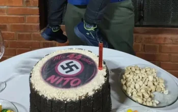 Allanaron la casa donde se festejó el cumpleaños con símbolos Nazi
